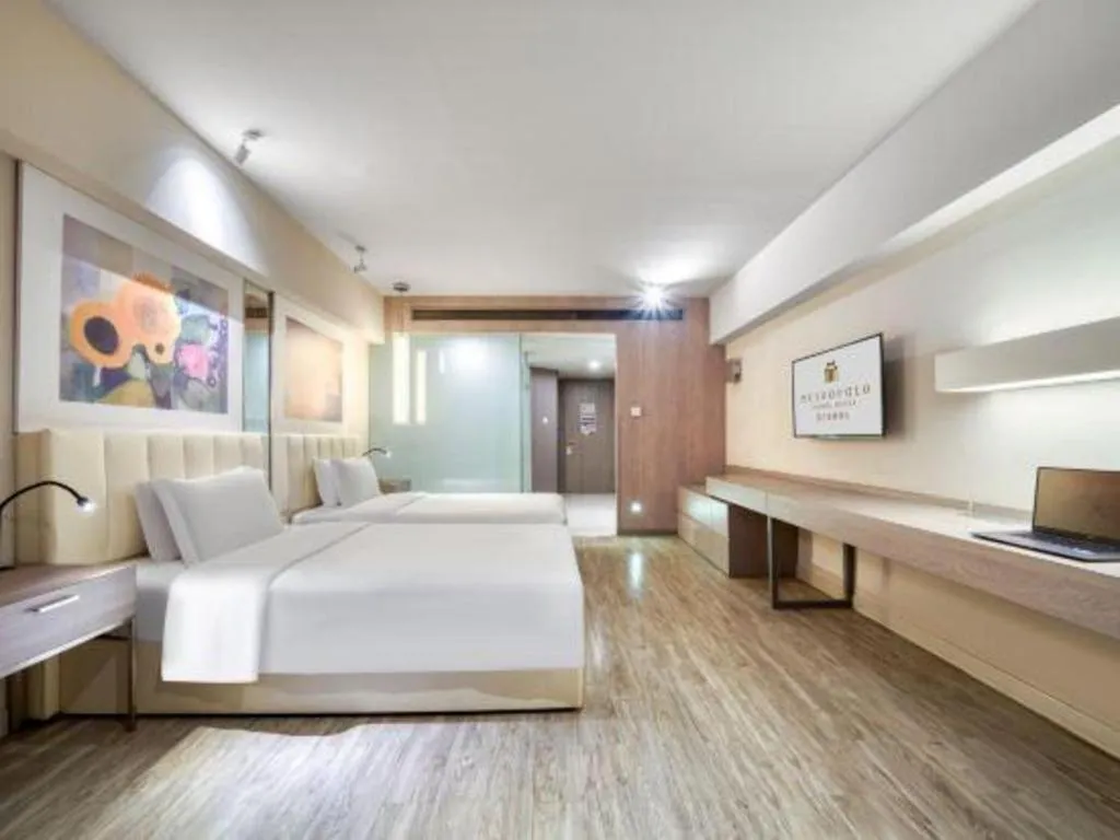 Bed in Jinjiang Metropolo Hotel - Hangzhou Xiasha