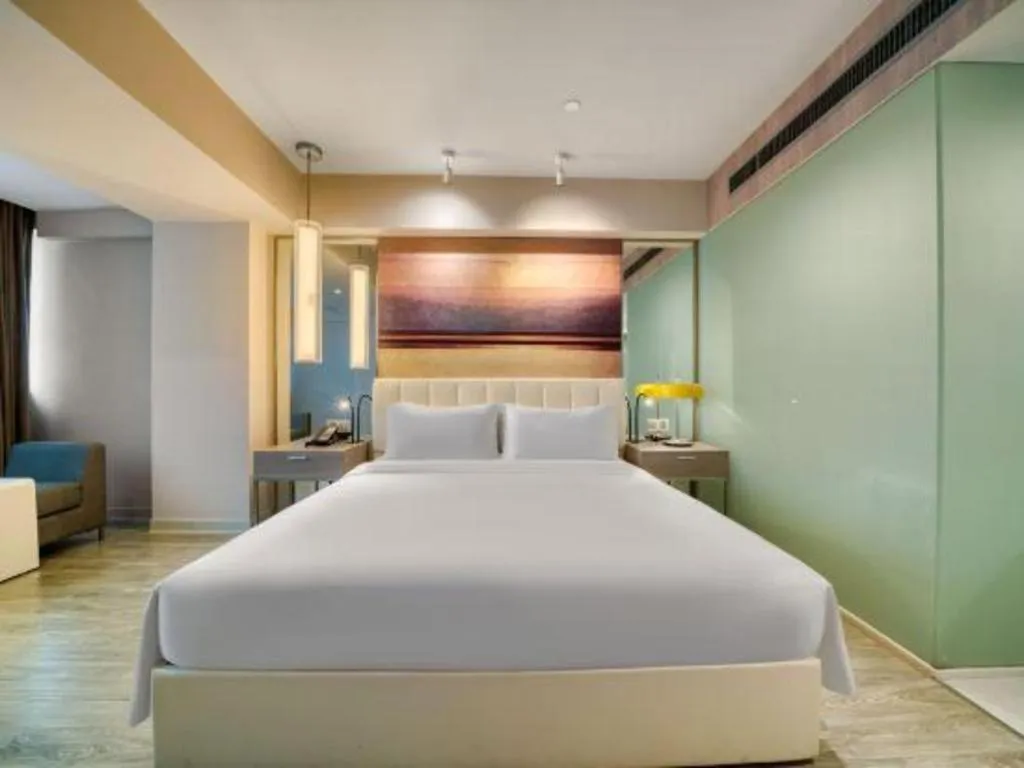 Bed in Jinjiang Metropolo Hotel - Hangzhou Xiasha