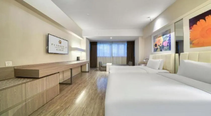 Bed in Jinjiang Metropolo Hotel - Hangzhou Xiasha