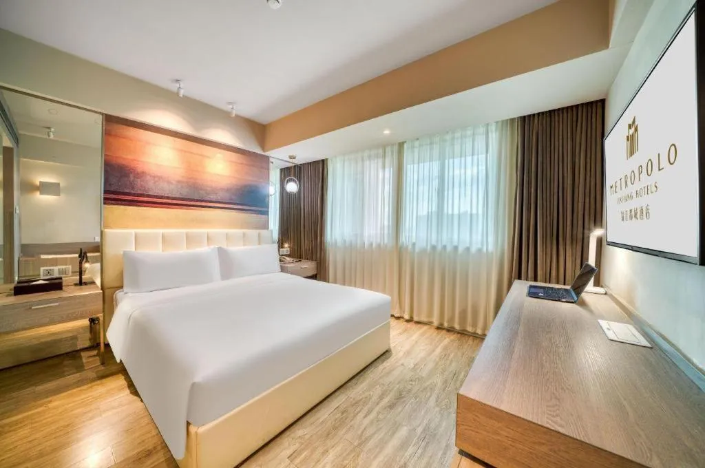 Bed in Jinjiang Metropolo Hotel - Hangzhou Xiasha