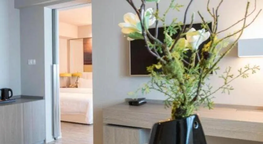 Bed in Jinjiang Metropolo Hotel - Hangzhou Xiasha