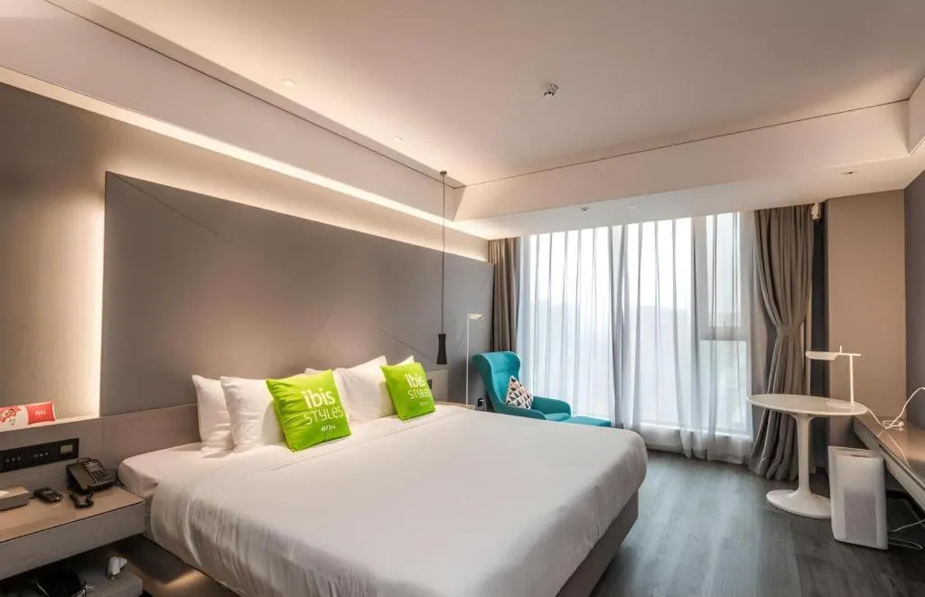Bed in ibis Styles Yangzhou Baixiang Rd Hotel
