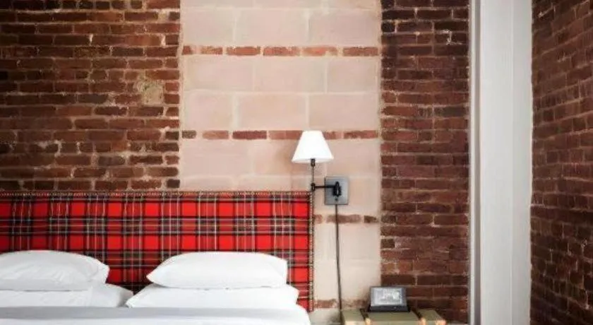 Bed in The George Montclair