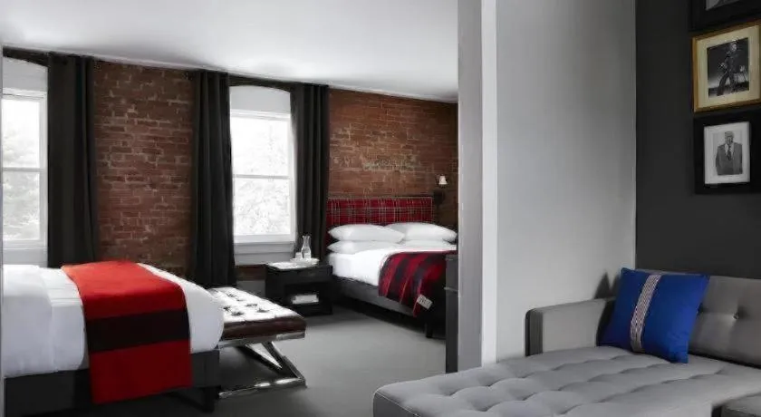 The George Montclair