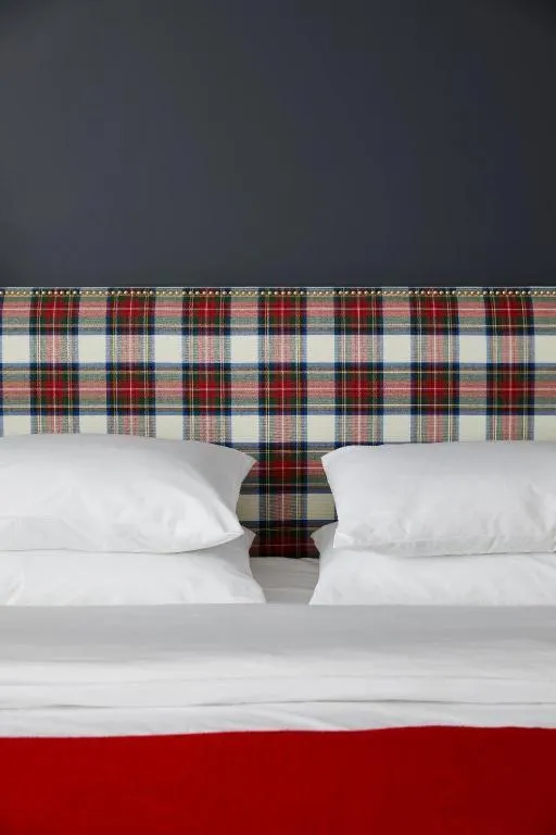 Bed in The George Montclair