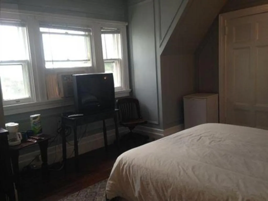 The George Montclair