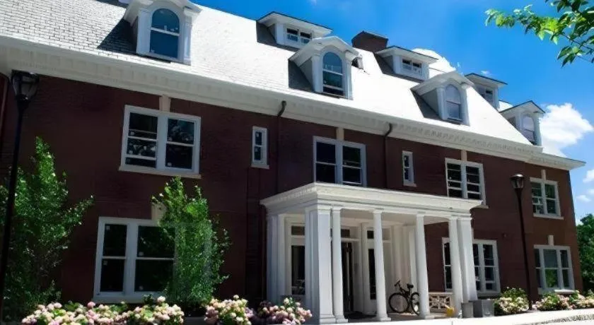 The George Montclair