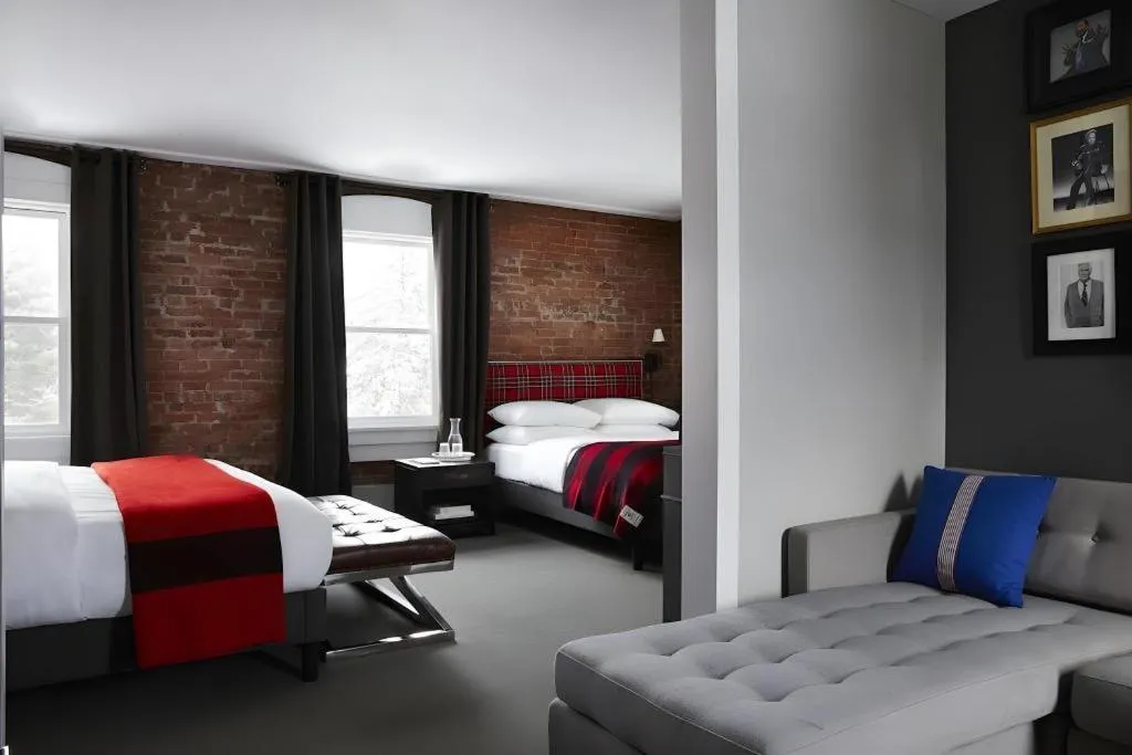 The George Montclair