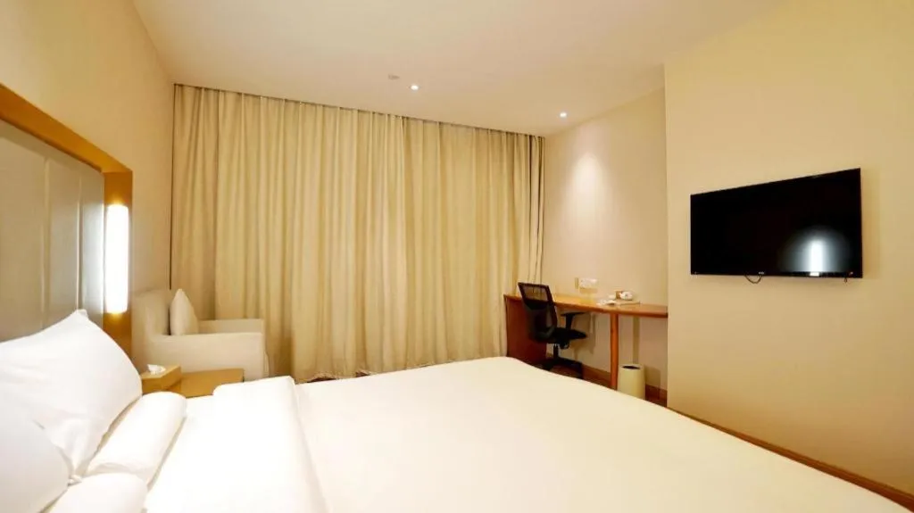 Bed in JI Hotel Xi'an Dayanta