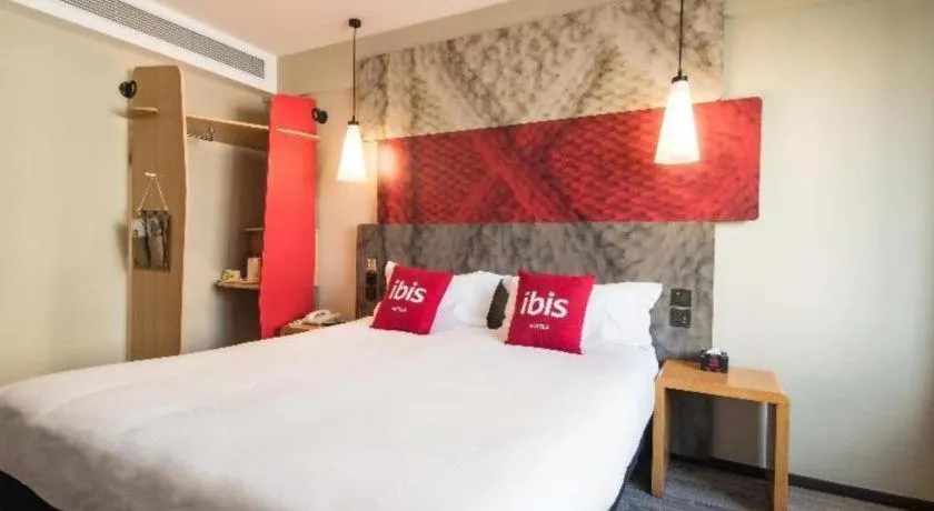 Bed in Ibis Lanzhou Dongfanghong Plaza Hotel