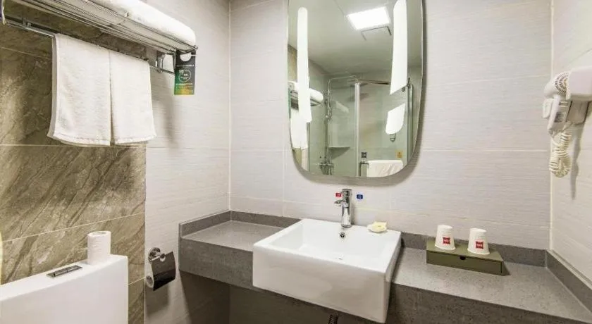 Ibis Lanzhou Dongfanghong Plaza Hotel