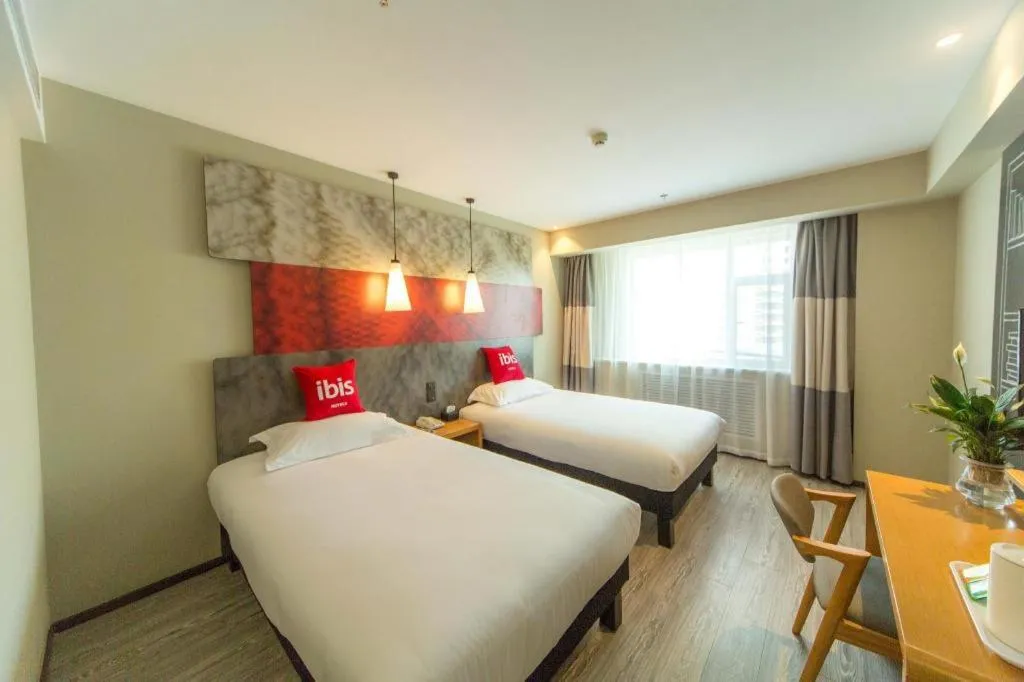 Bed in Ibis Lanzhou Dongfanghong Plaza Hotel