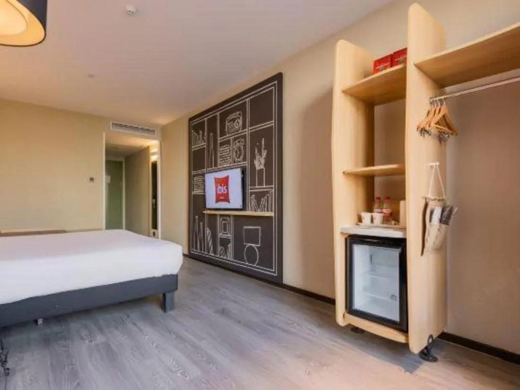 Bed in ibis xian North Second Ring Weiyang Rd Hotel