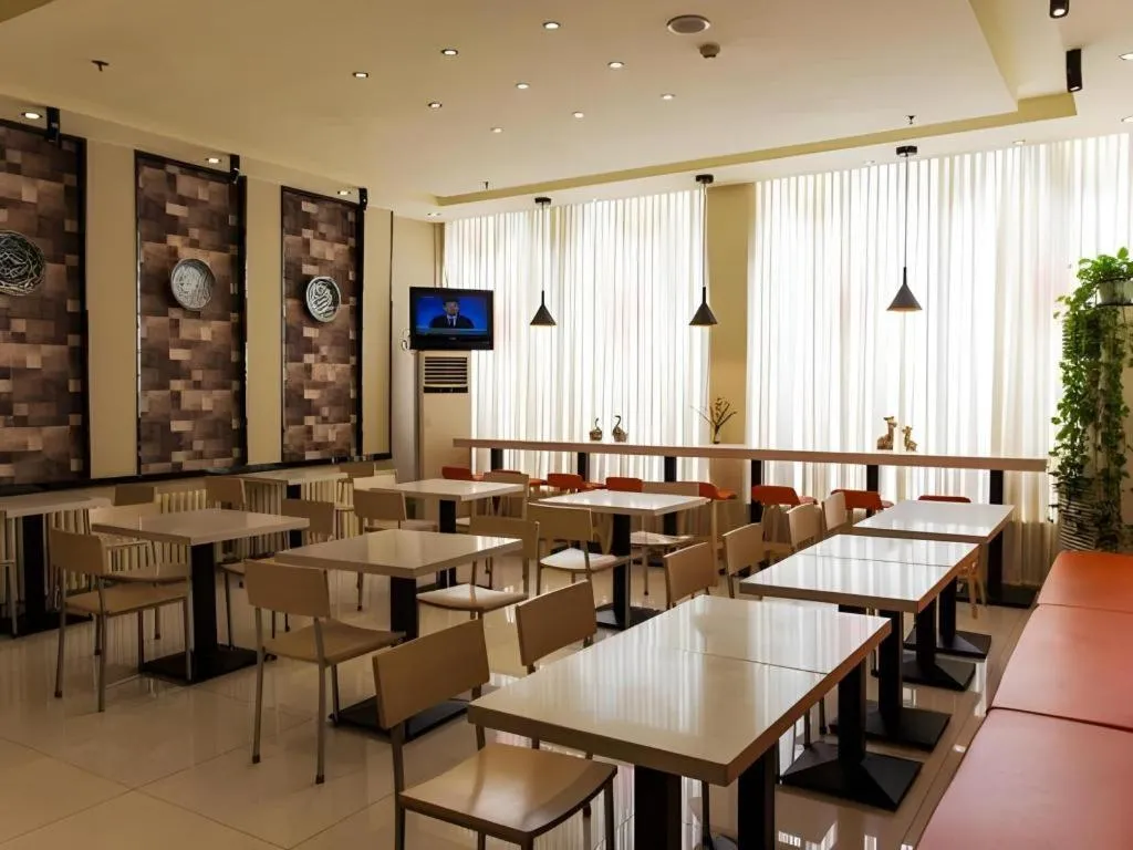 Jinjiang Inn Zibo People's Park Liuquan Road