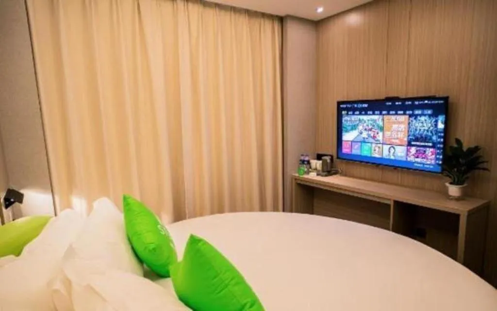 Bed in ibis Styles Dongguan Chang-an Wanda Plaza Hotel
