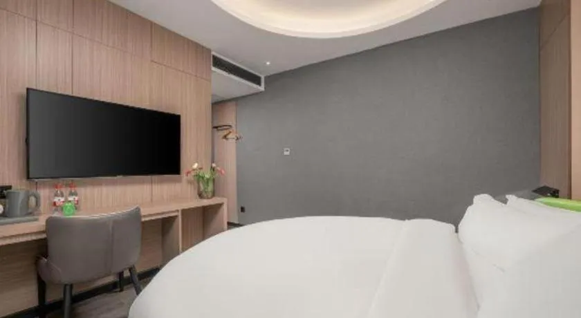 Bed in ibis Styles Dongguan Chang-an Wanda Plaza Hotel