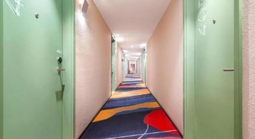 ibis Chengdu East Railway Station Hotel