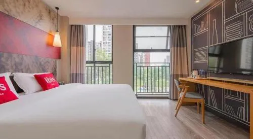 ibis Chengdu East Railway Station Hotel