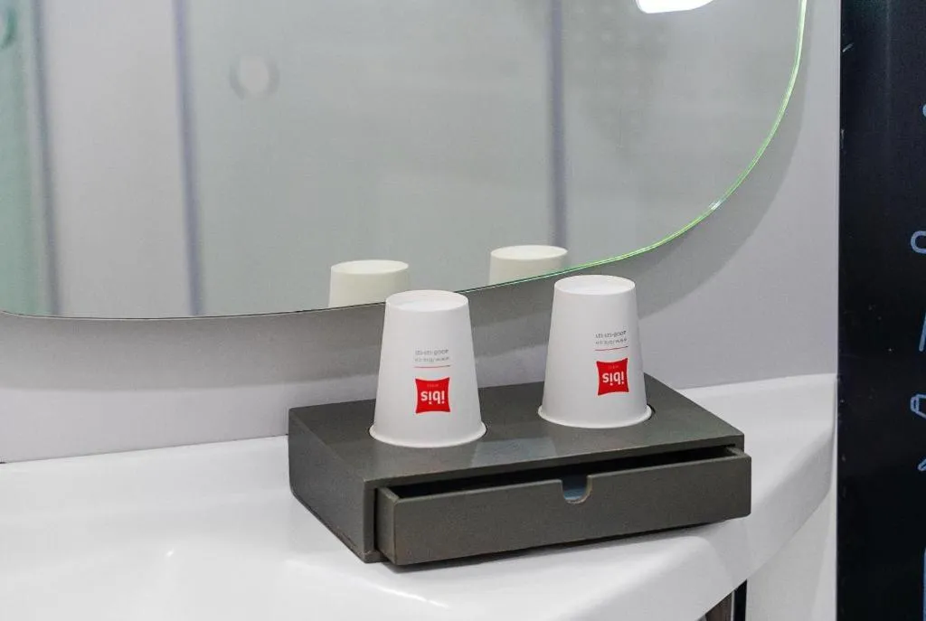 ibis Chengdu East Railway Station Hotel