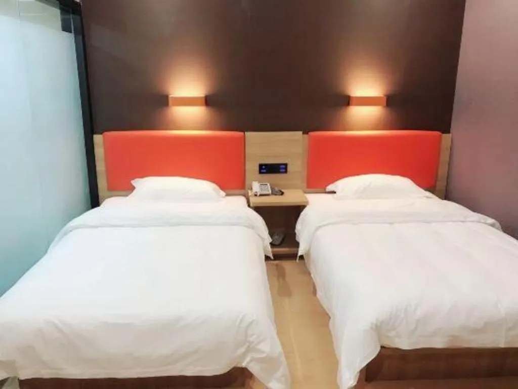 Bed in 7 Days Premium Qingdao Keji Street Taishan Road Metro Station