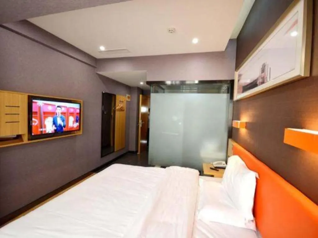 Bed in 7 Days Premium Qingdao Keji Street Taishan Road Metro Station