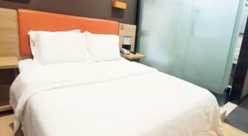 7 Days Premium Qingdao Keji Street Taishan Road Metro Station