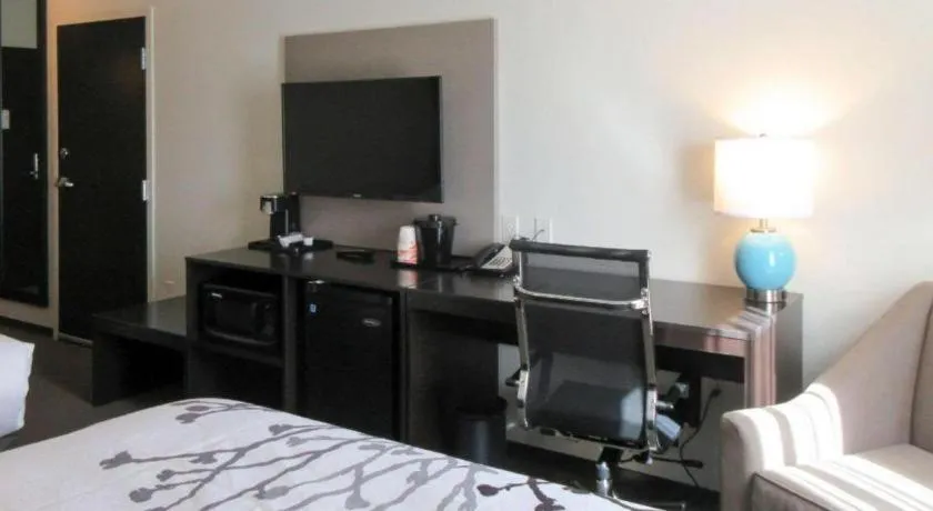 Bed in Sleep Inn & Suites Chiloquin-Crater Lake Junction