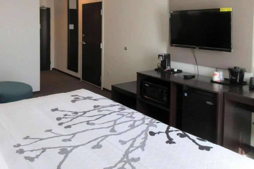 Bed in Sleep Inn & Suites Chiloquin-Crater Lake Junction