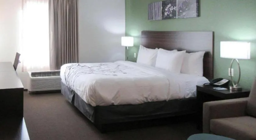 Bed in Sleep Inn & Suites Chiloquin-Crater Lake Junction