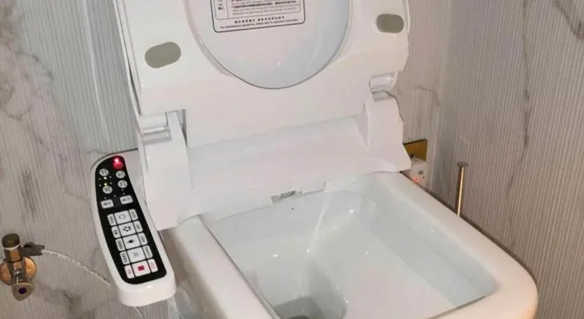 Jinjiang Metropolo Shanghai Xujiahui Nanhuating Hotel