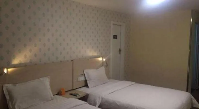 Bed in 7 Days Inn Lvliang Bus Terminal