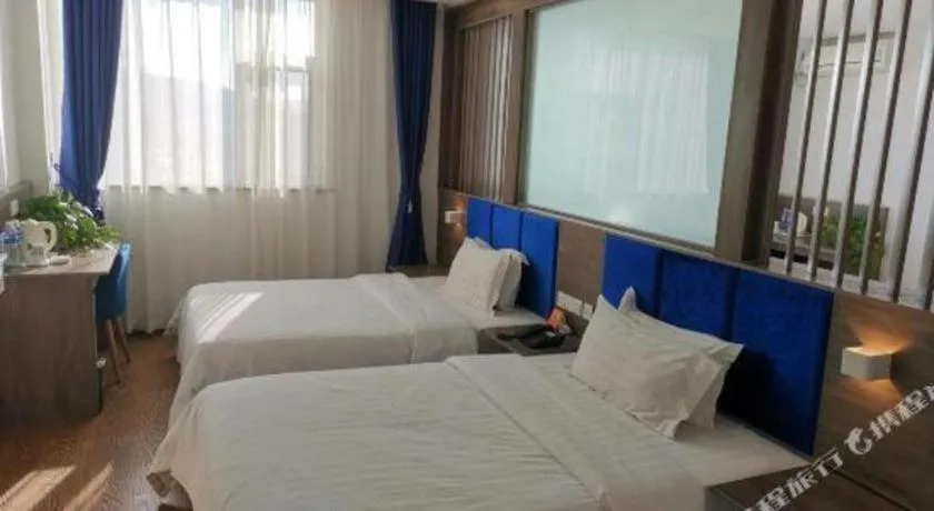 Bed in 7 Days Inn Lvliang Bus Terminal