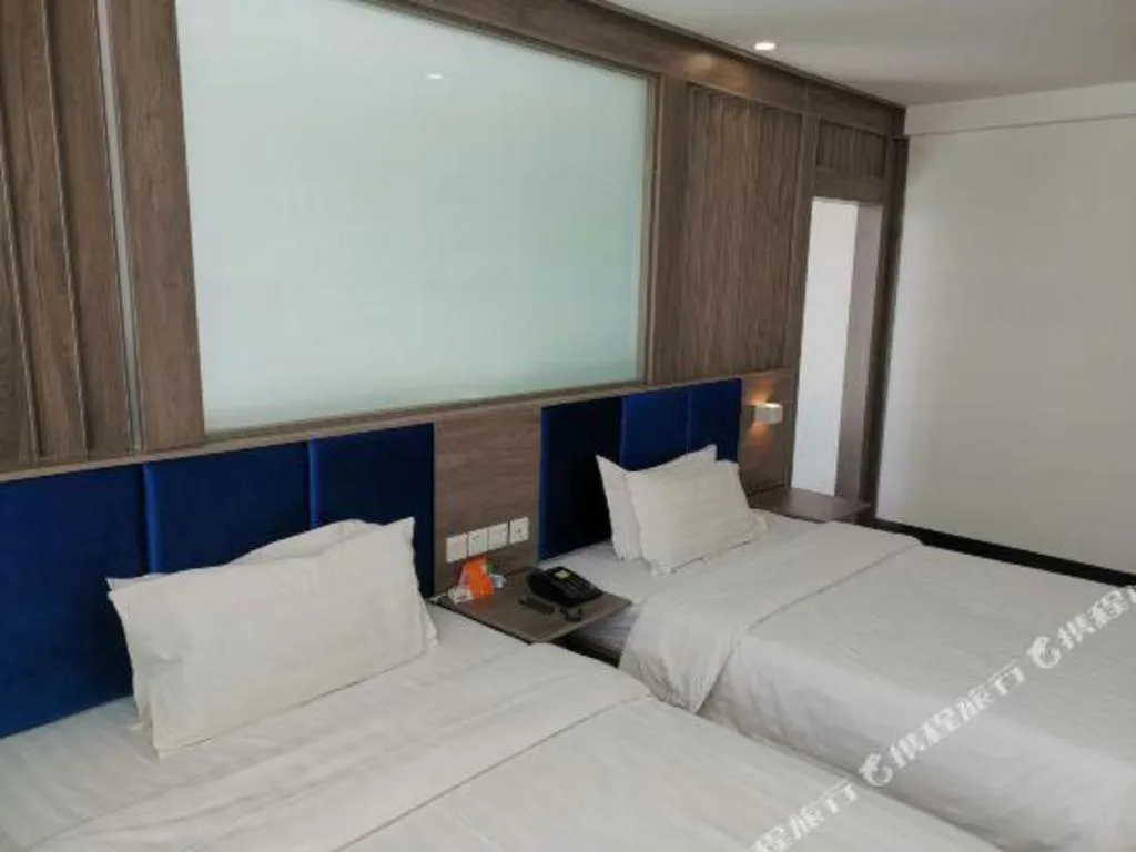 Bed in 7 Days Inn Lvliang Bus Terminal