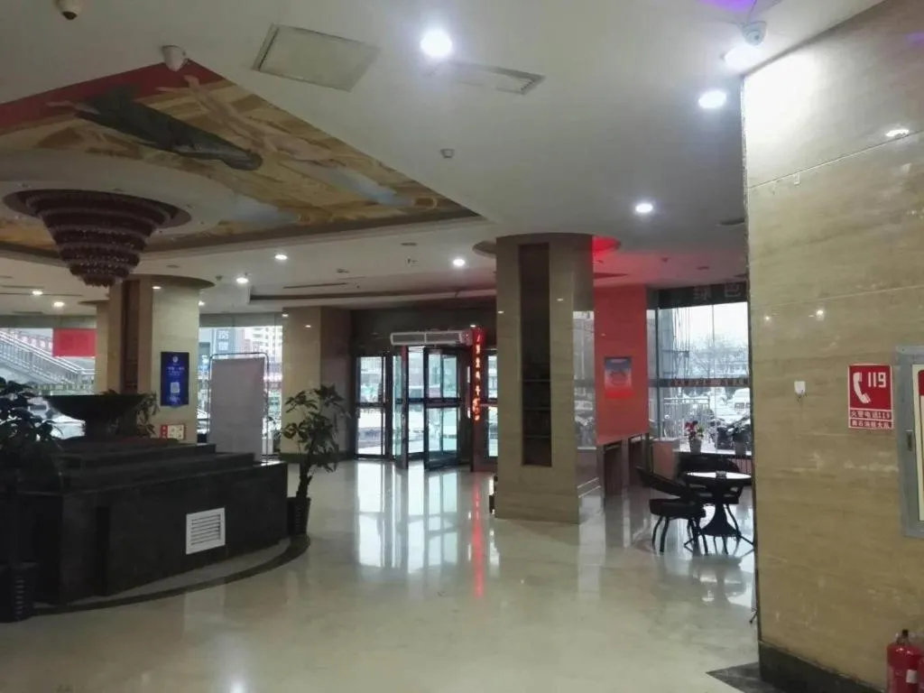 7 Days Inn Lvliang Bus Terminal