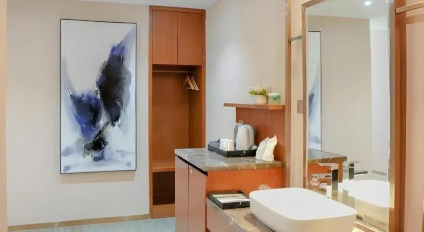 H Life Hotel (Shenzhen Sea World Branch)