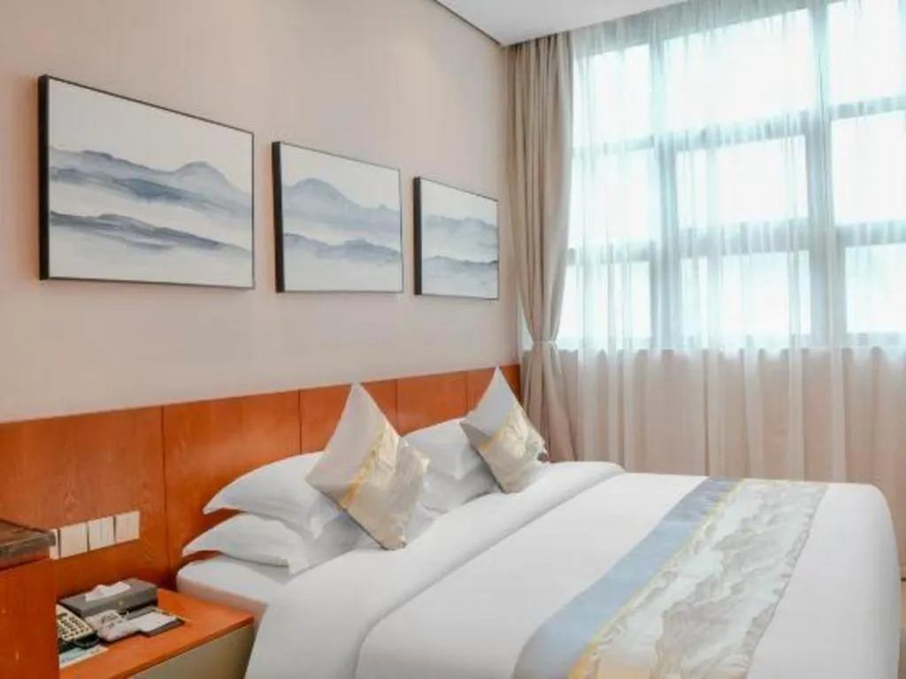 Bed in H Life Hotel (Shenzhen Sea World Branch)