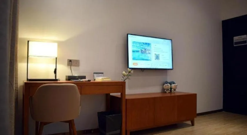 H Life Hotel (Shenzhen Sea World Branch)