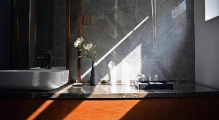 H Life Hotel (Shenzhen Sea World Branch)