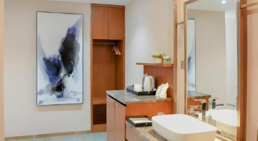 H Life Hotel (Shenzhen Sea World Branch)