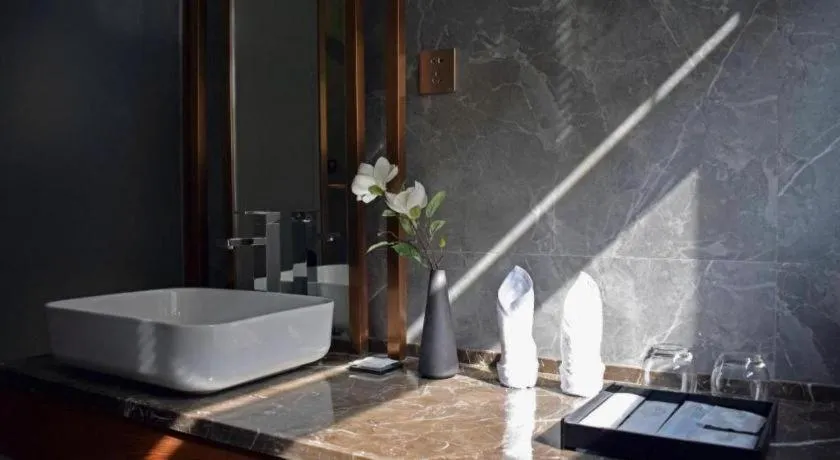 H Life Hotel (Shenzhen Sea World Branch)