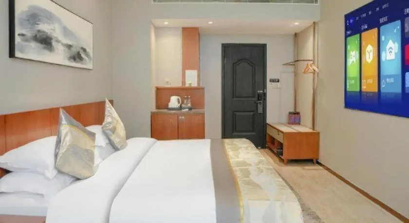 Bed in H Life Hotel (Shenzhen Sea World Branch)