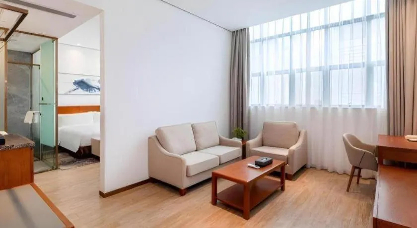 Bed in H Life Hotel (Shenzhen Sea World Branch)