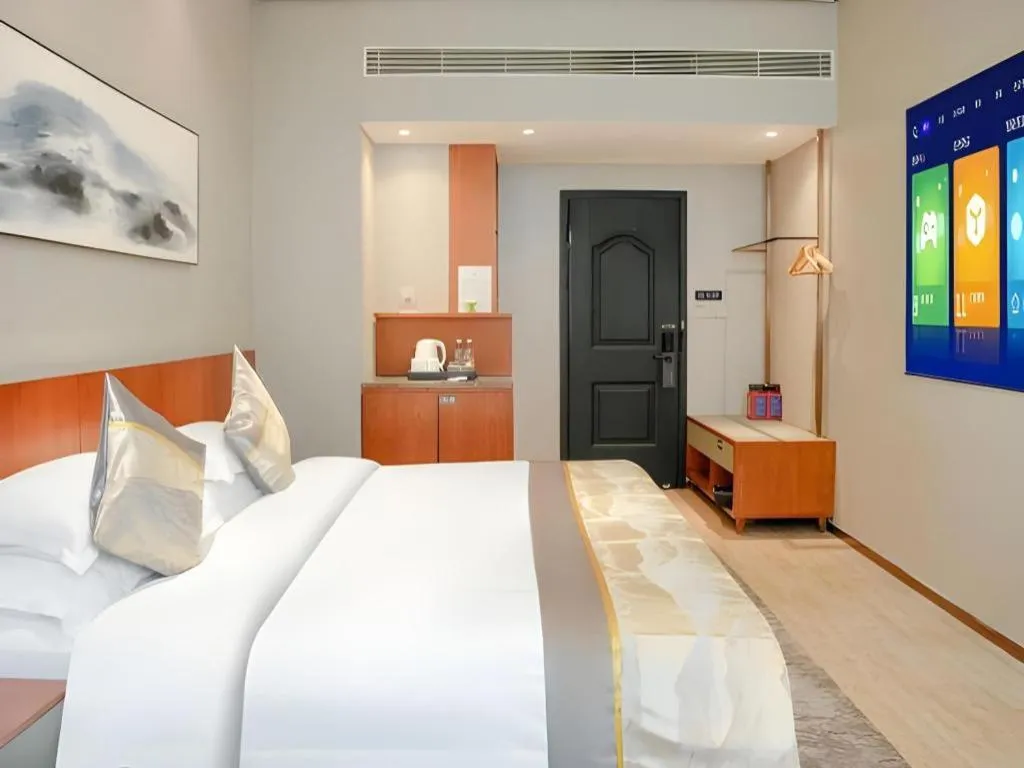 Bed in H Life Hotel (Shenzhen Sea World Branch)