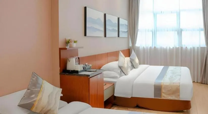 Bed in H Life Hotel (Shenzhen Sea World Branch)