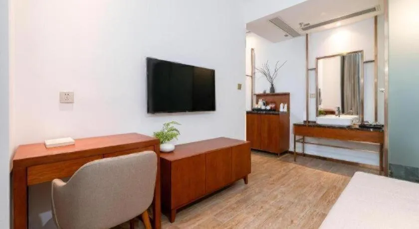 Bed in H Life Hotel (Shenzhen Sea World Branch)