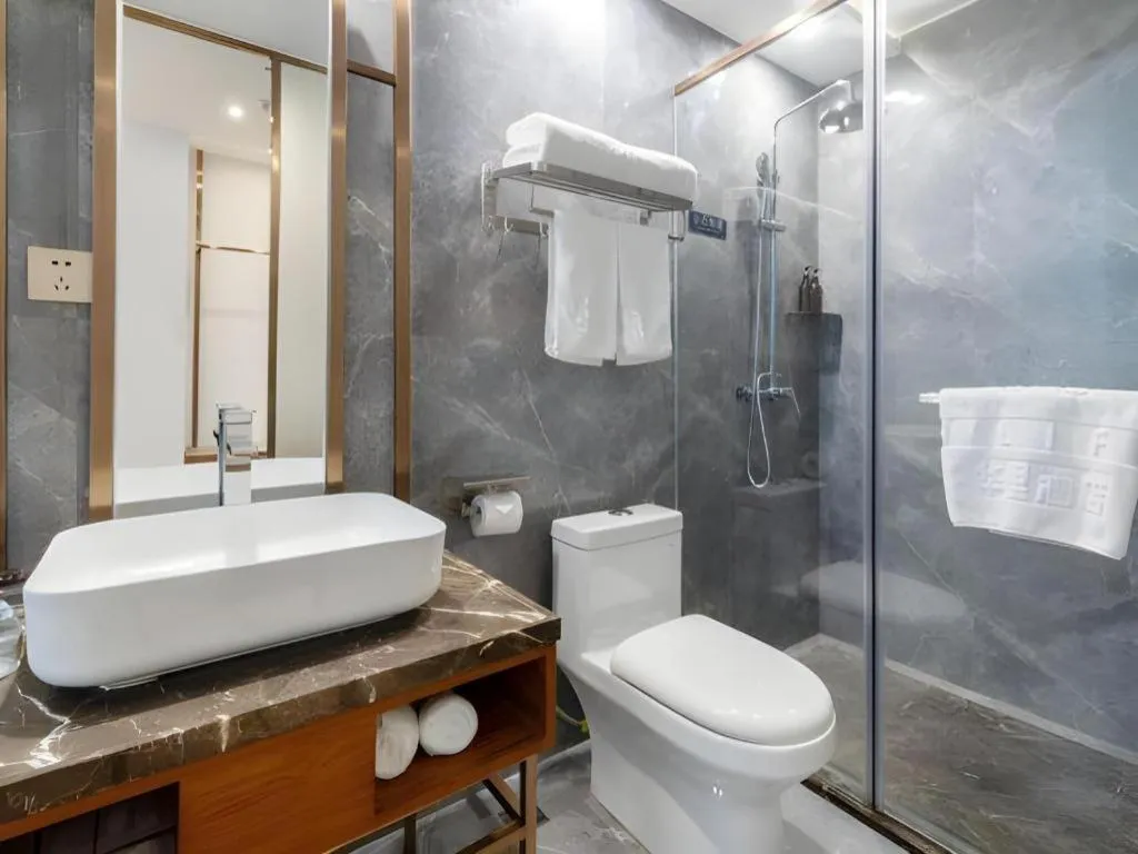 H Life Hotel (Shenzhen Sea World Branch)