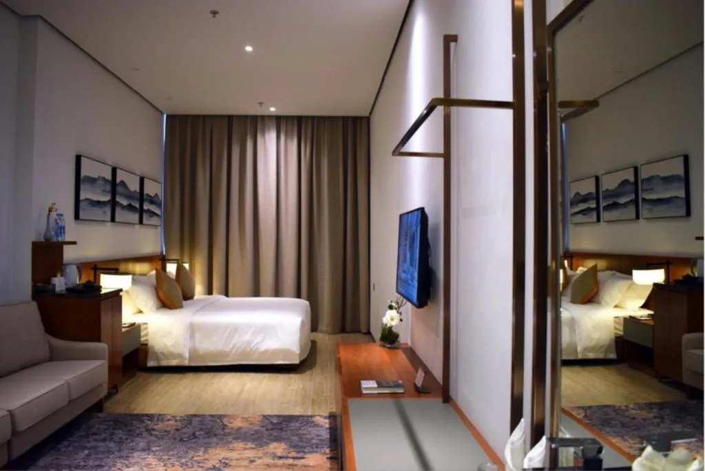 Bed in H Life Hotel (Shenzhen Sea World Branch)