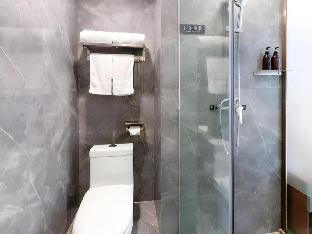 H Life Hotel (Shenzhen Sea World Branch)