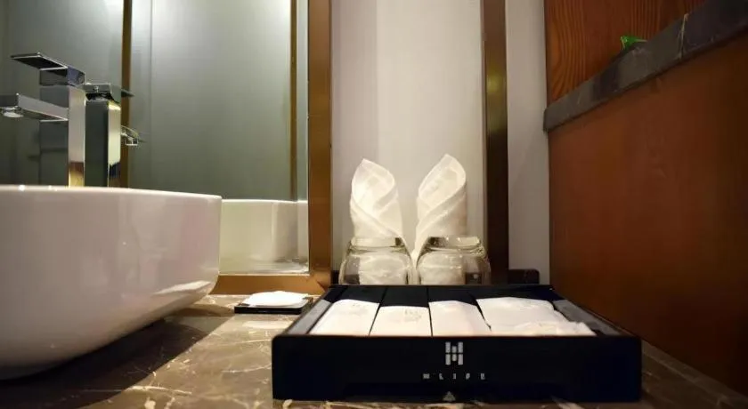 H Life Hotel (Shenzhen Sea World Branch)