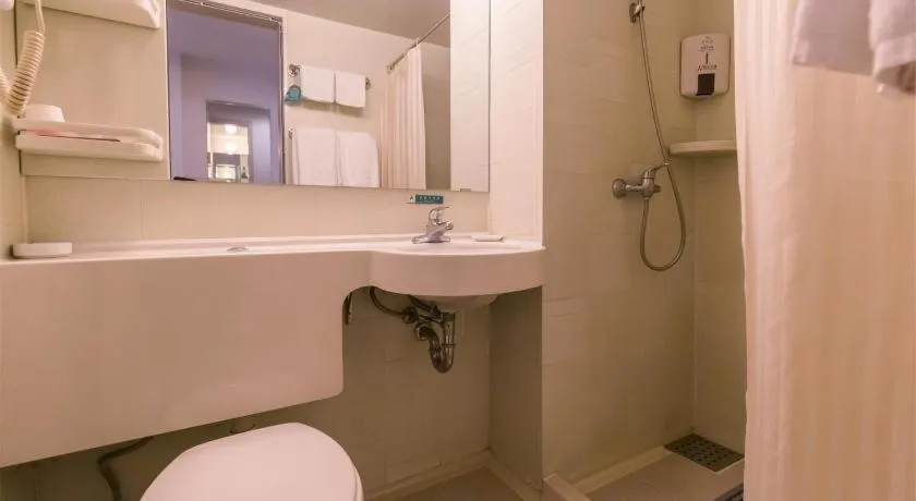 Jinjiang Inn Style Xinyang Railway Station Tianrun Plaza